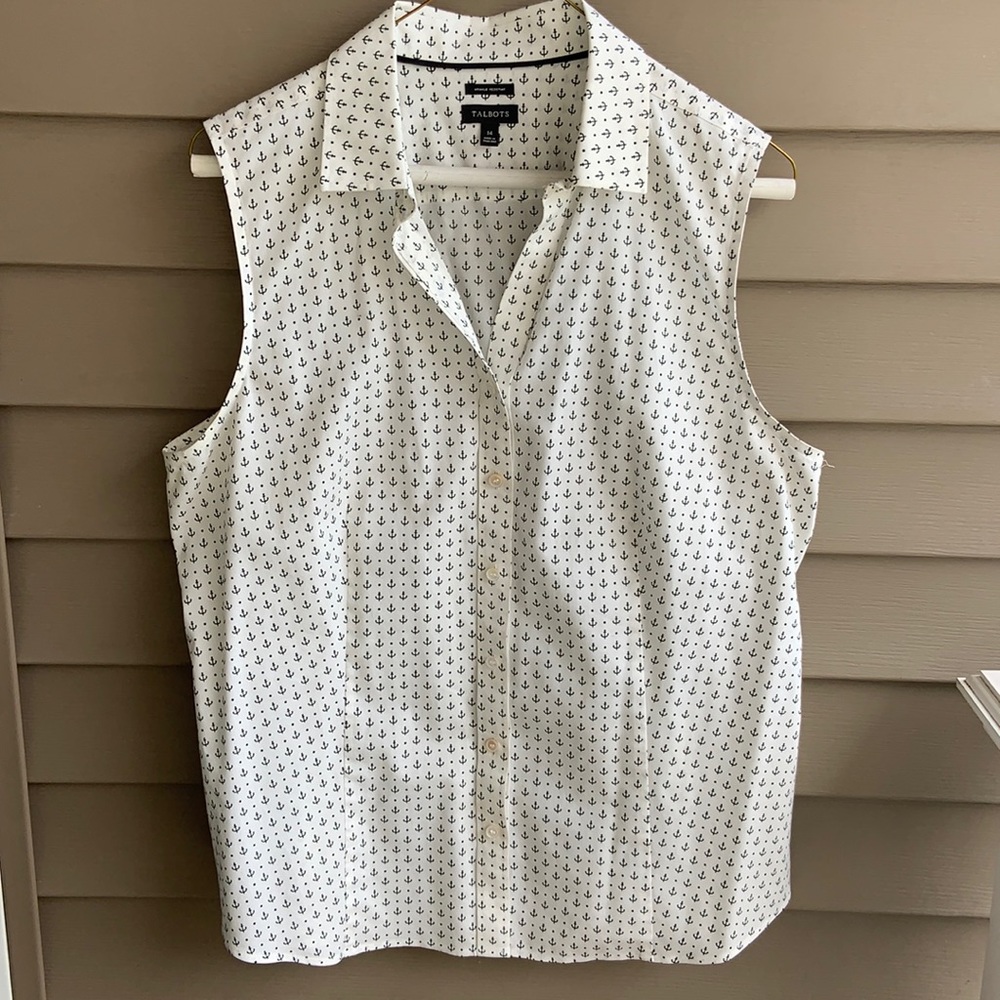 Talbots Sleeveless Anchor Design Blouse